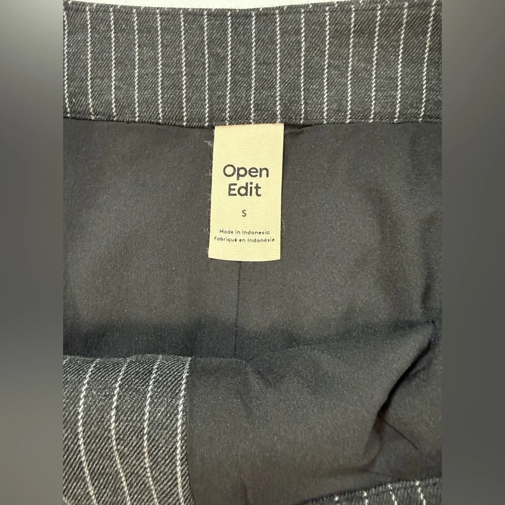 OPEN EDIT Gray pinstriped wide leg pleated front pants size S - Picture 12 of 16